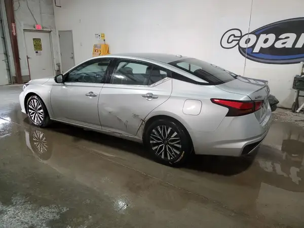 1N4BL4DVXSN378951 2025 NISSAN ALTIMA - Image 2