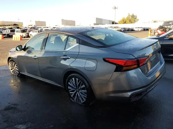1N4BL4DVXSN381445 2025 NISSAN ALTIMA - Image 2