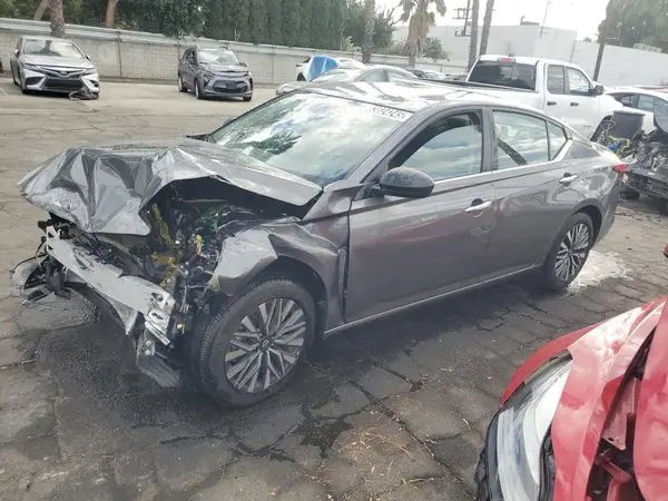 1N4BL4DVXSN381557 2025 NISSAN ALTIMA - Image 1