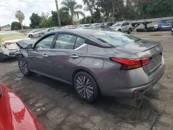 1N4BL4DVXSN381557 2025 NISSAN ALTIMA - Image 2