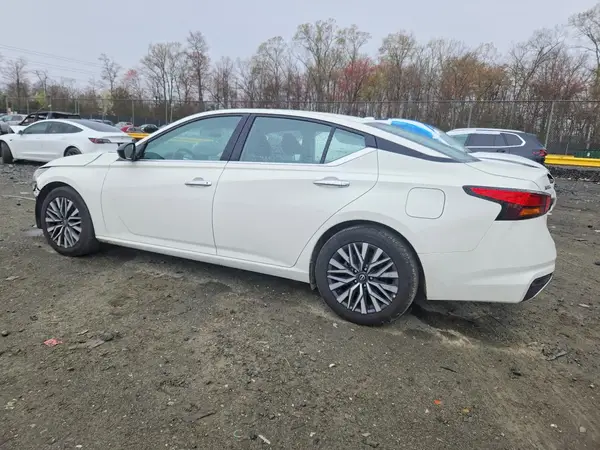 1N4BL4DVXSN385155 2025 NISSAN ALTIMA - Image 2