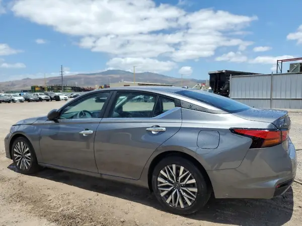 1N4BL4DVXSN388685 2025 NISSAN ALTIMA - Image 2