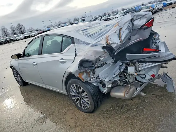 1N4BL4DVXSN394423 2025 NISSAN ALTIMA - Image 2