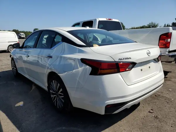 1N4BL4DVXSN399041 2025 NISSAN ALTIMA - Image 2