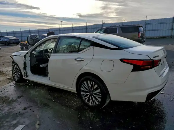 1N4BL4DVXSN401242 2025 NISSAN ALTIMA - Image 2