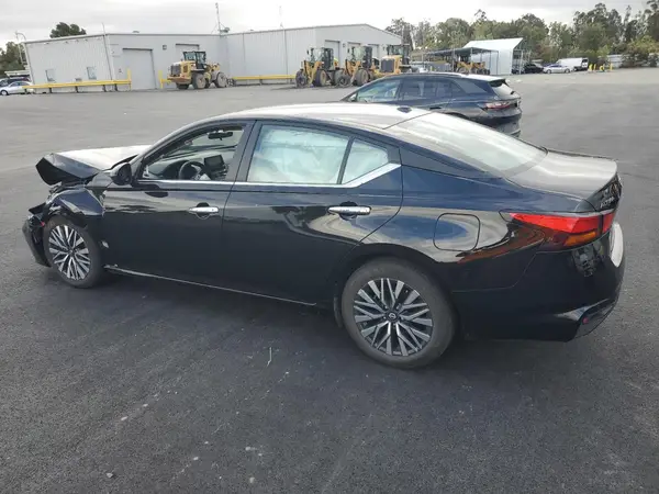 1N4BL4DVXSN402276 2025 NISSAN ALTIMA - Image 2