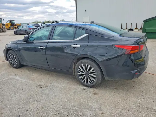 1N4BL4DVXSN402357 2025 NISSAN ALTIMA - Image 2