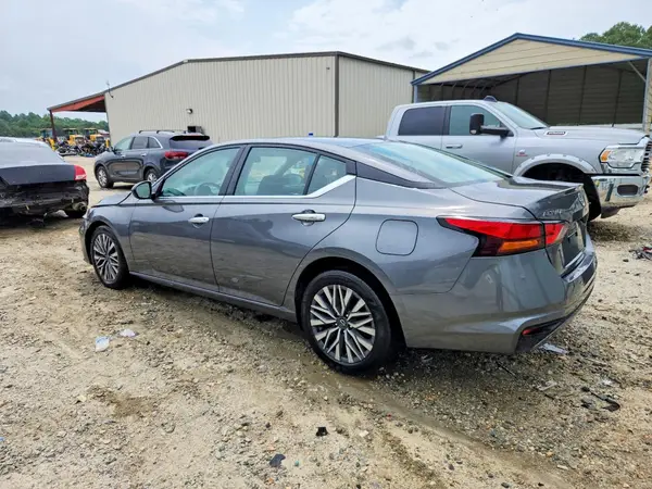 1N4BL4DVXSN404237 2025 NISSAN ALTIMA - Image 2