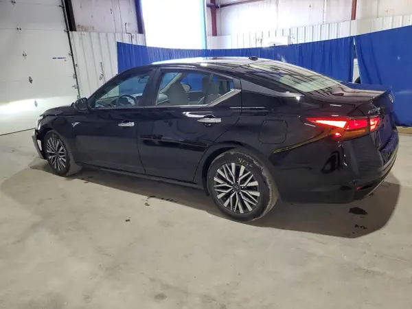 1N4BL4DVXSN413147 2025 NISSAN ALTIMA - Image 2