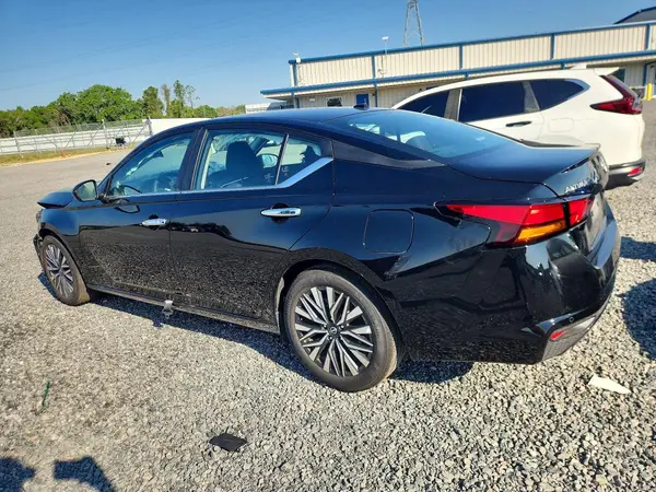 1N4BL4DVXSN428330 2025 NISSAN ALTIMA - Image 2