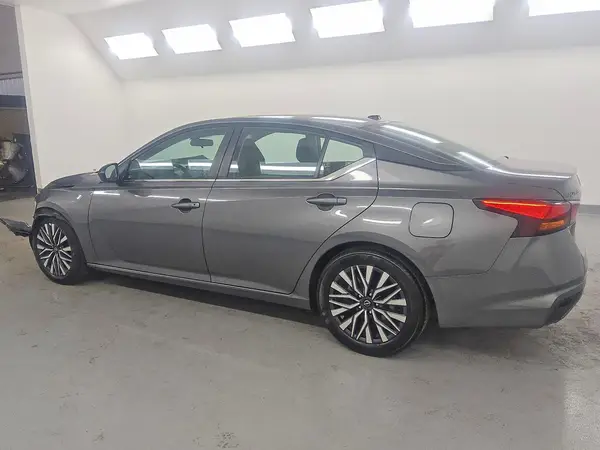 1N4BL4DVXTN308318 2026 NISSAN ALTIMA - Image 2