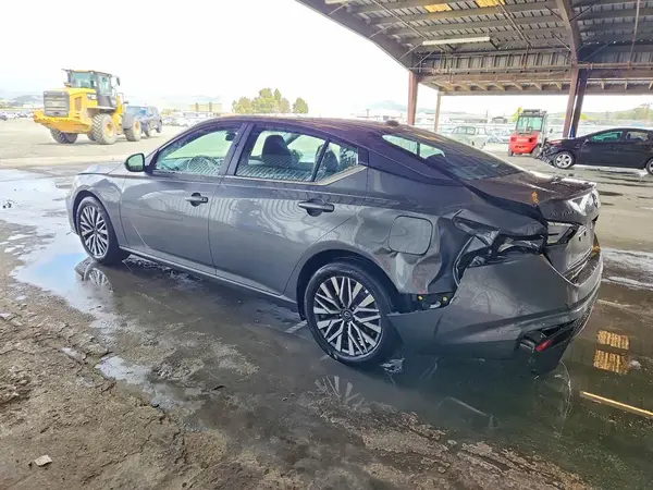 1N4BL4DVXTN322235 2026 NISSAN ALTIMA - Image 2