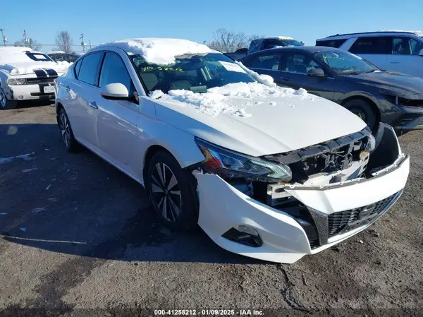 1N4BL4DW0KN300686 2019 NISSAN ALTIMA - Image 1