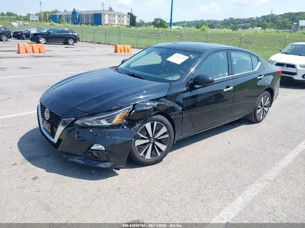 1N4BL4DW0KN317617 2019 NISSAN ALTIMA - Image 2