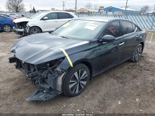 1N4BL4DW0LC173435 2020 NISSAN ALTIMA - Image 2