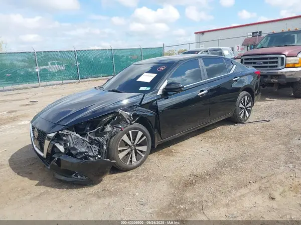 1N4BL4DW0MN310752 2021 NISSAN ALTIMA - Image 2