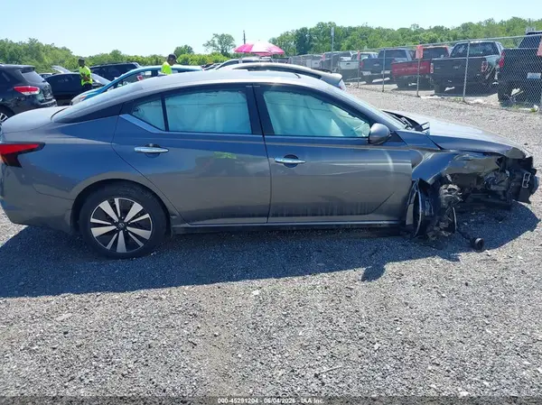 1N4BL4DW0NN333885 2022 NISSAN ALTIMA - Image 1