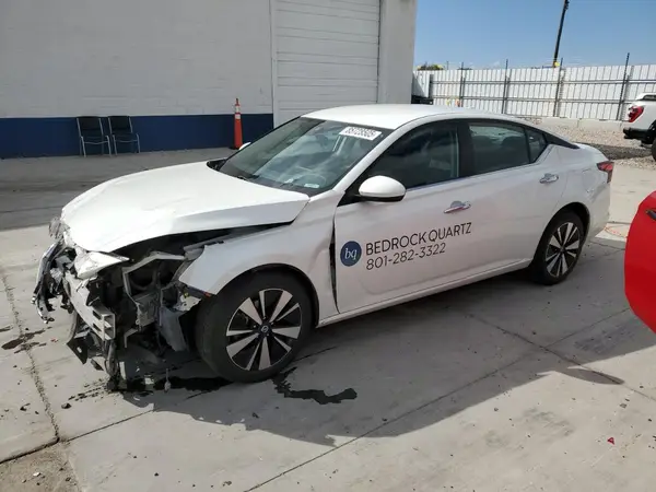 1N4BL4DW0NN353795 2022 NISSAN ALTIMA - Image 1