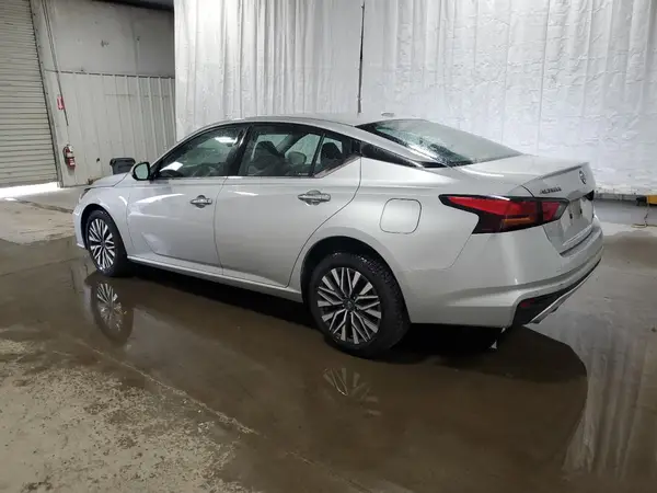 1N4BL4DW0PN320282 2023 NISSAN ALTIMA - Image 2