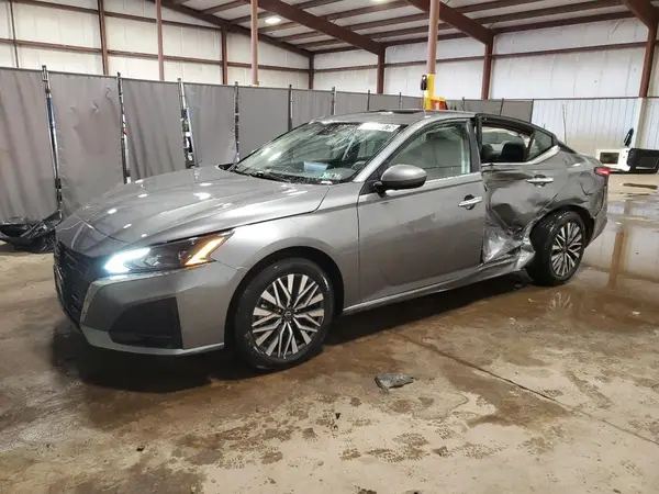1N4BL4DW0PN322646 2023 NISSAN ALTIMA - Image 1