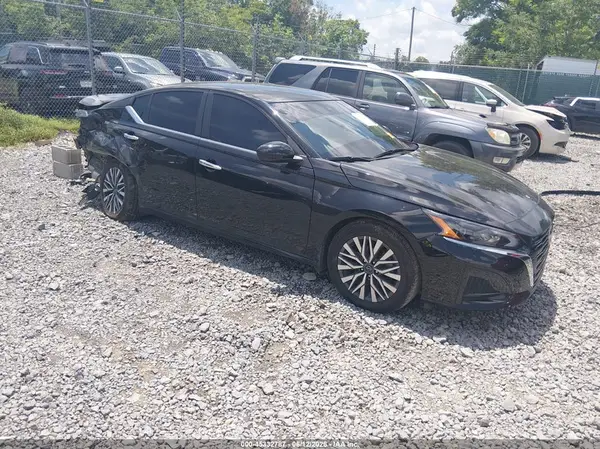 1N4BL4DW0PN384113 2023 NISSAN ALTIMA - Image 1
