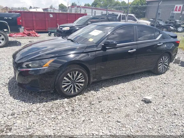 1N4BL4DW0PN384113 2023 NISSAN ALTIMA - Image 2