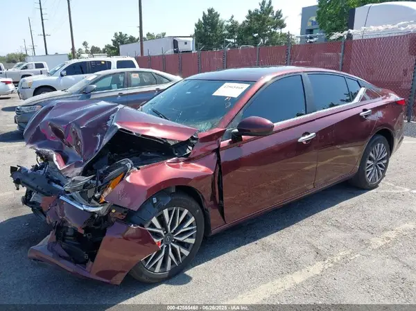 1N4BL4DW0PN384533 2023 NISSAN ALTIMA - Image 2