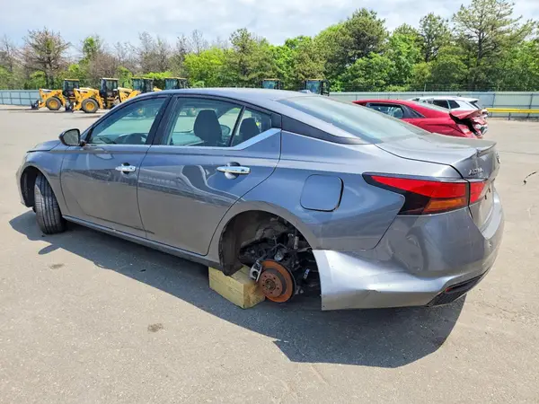 1N4BL4DW0RN337294 2024 NISSAN ALTIMA - Image 2