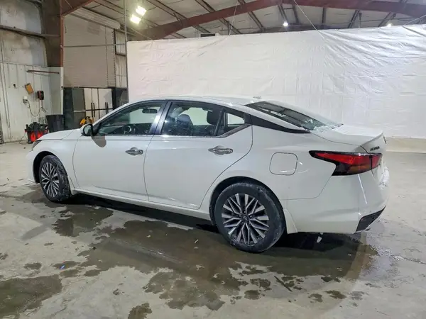 1N4BL4DW0RN403245 2024 NISSAN ALTIMA - Image 2