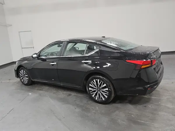 1N4BL4DW0SN371595 2025 NISSAN ALTIMA - Image 2
