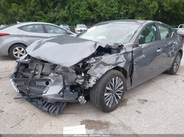 1N4BL4DW0SN384797 2025 NISSAN ALTIMA - Image 2