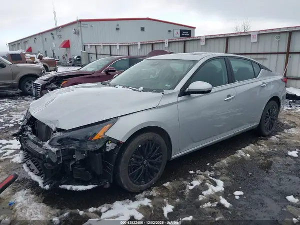1N4BL4DW0SN405888 2025 NISSAN ALTIMA - Image 2