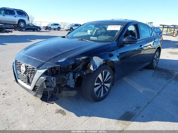 1N4BL4DW1MN378378 2021 NISSAN ALTIMA - Image 2