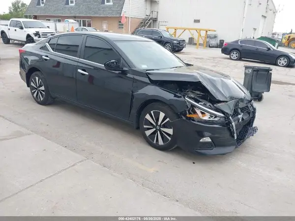 1N4BL4DW1NN321387 2022 NISSAN ALTIMA - Image 1