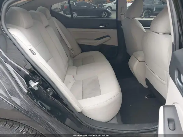1N4BL4DW1NN321387 2022 NISSAN ALTIMA - Image 8