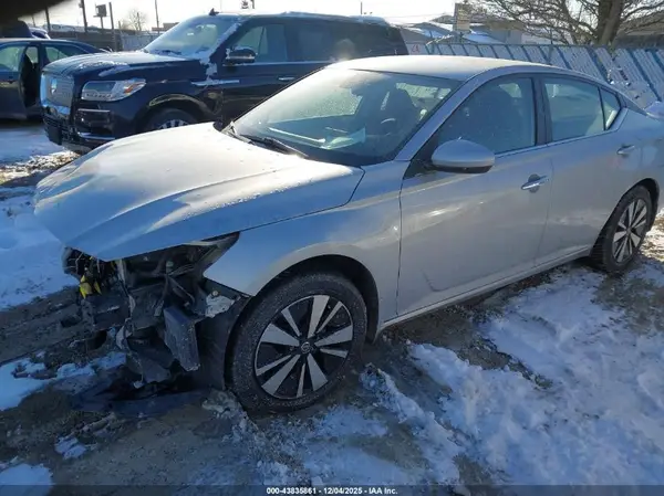 1N4BL4DW1NN354034 2022 NISSAN ALTIMA - Image 2