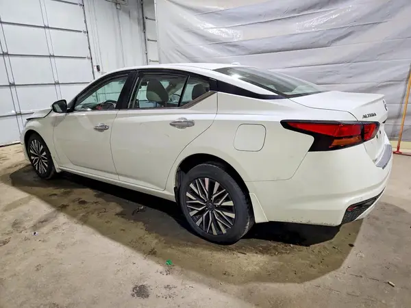 1N4BL4DW1PN361536 2023 NISSAN ALTIMA - Image 2