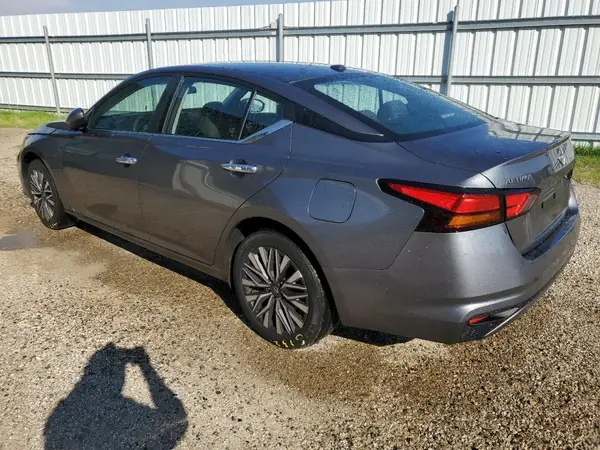 1N4BL4DW1PN366302 2023 NISSAN ALTIMA - Image 2
