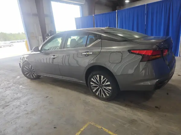 1N4BL4DW1RN337322 2024 NISSAN ALTIMA - Image 2
