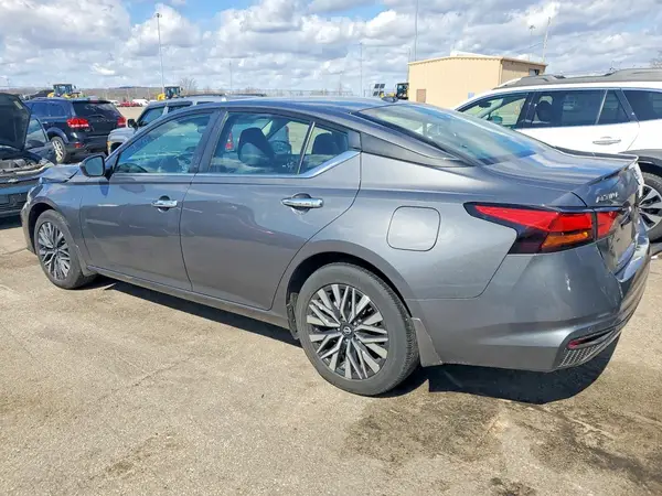 1N4BL4DW1RN377237 2024 NISSAN ALTIMA - Image 2