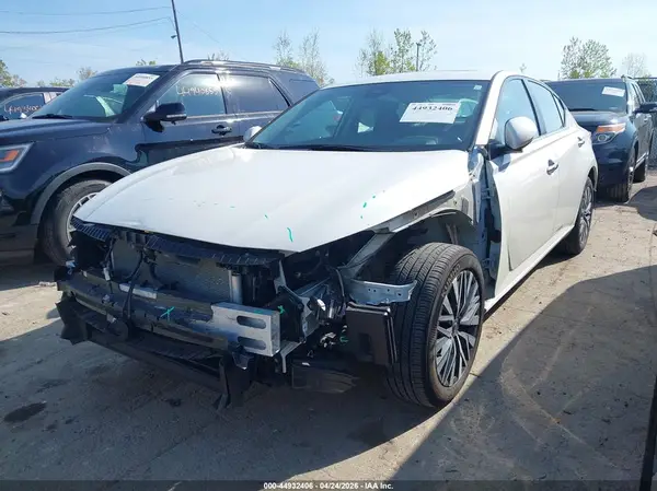 1N4BL4DW1RN400600 2024 NISSAN ALTIMA - Image 2
