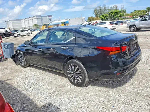 1N4BL4DW1RN405442 2024 NISSAN ALTIMA - Image 2