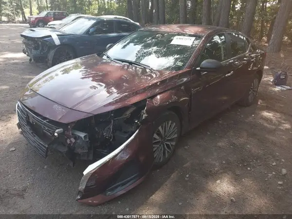 1N4BL4DW1RN430910 2024 NISSAN ALTIMA - Image 2