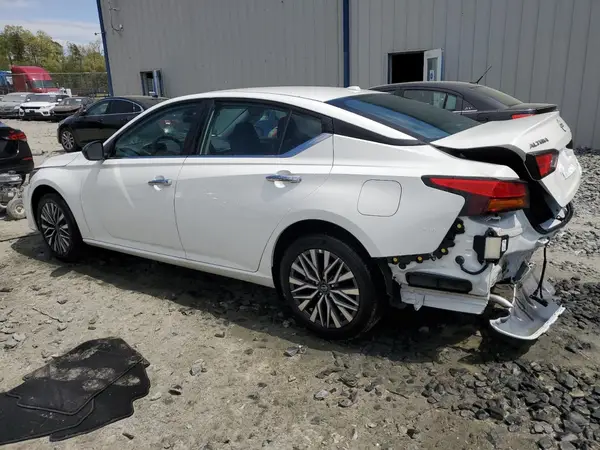 1N4BL4DW1SN320770 2025 NISSAN ALTIMA - Image 2