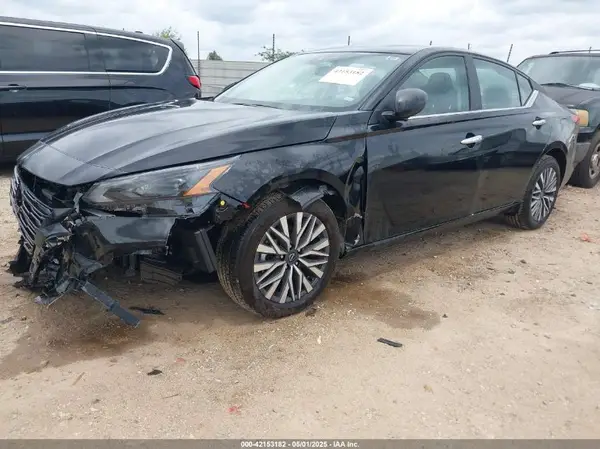 1N4BL4DW1SN348584 2025 NISSAN ALTIMA - Image 2