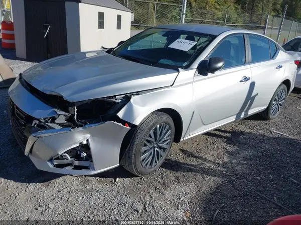 1N4BL4DW1SN421856 2025 NISSAN ALTIMA - Image 2