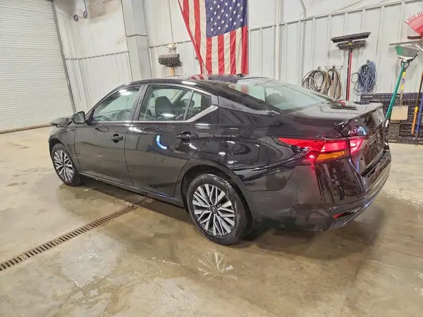 1N4BL4DW1TN305297 2026 NISSAN ALTIMA - Image 2