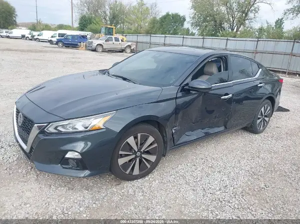 1N4BL4DW2KC130729 2019 NISSAN ALTIMA - Image 2