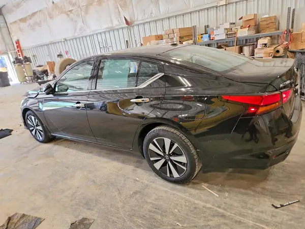 1N4BL4DW2KC135820 2019 NISSAN ALTIMA - Image 2