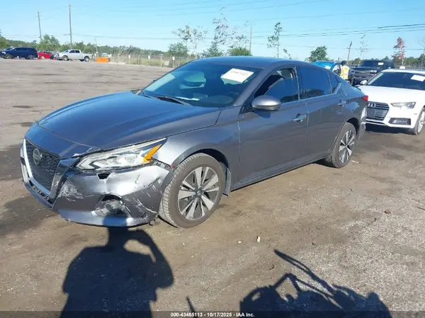1N4BL4DW2KC215960 2019 NISSAN ALTIMA - Image 2